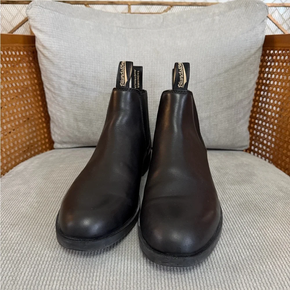 Blundstone Mens City Chelsea Boot in Black